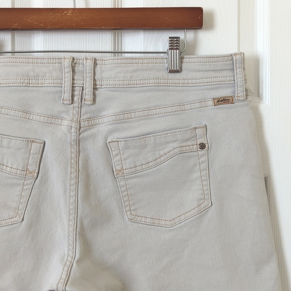 Signature by Levi Strauss Y2K Vintage Classic Mid Rise Jean Shorts Beige 14 - Picture 12 of 13